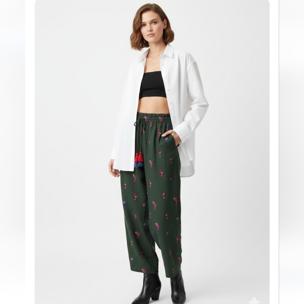 Farm Rio Green Embroidered Parrot Pants Size XL
